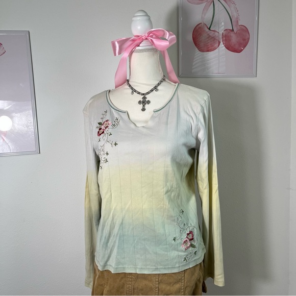 American Vintage Tops - Vintage Y2K Boho Ombre Green White Long Sleeve Shirt Womens Large‎